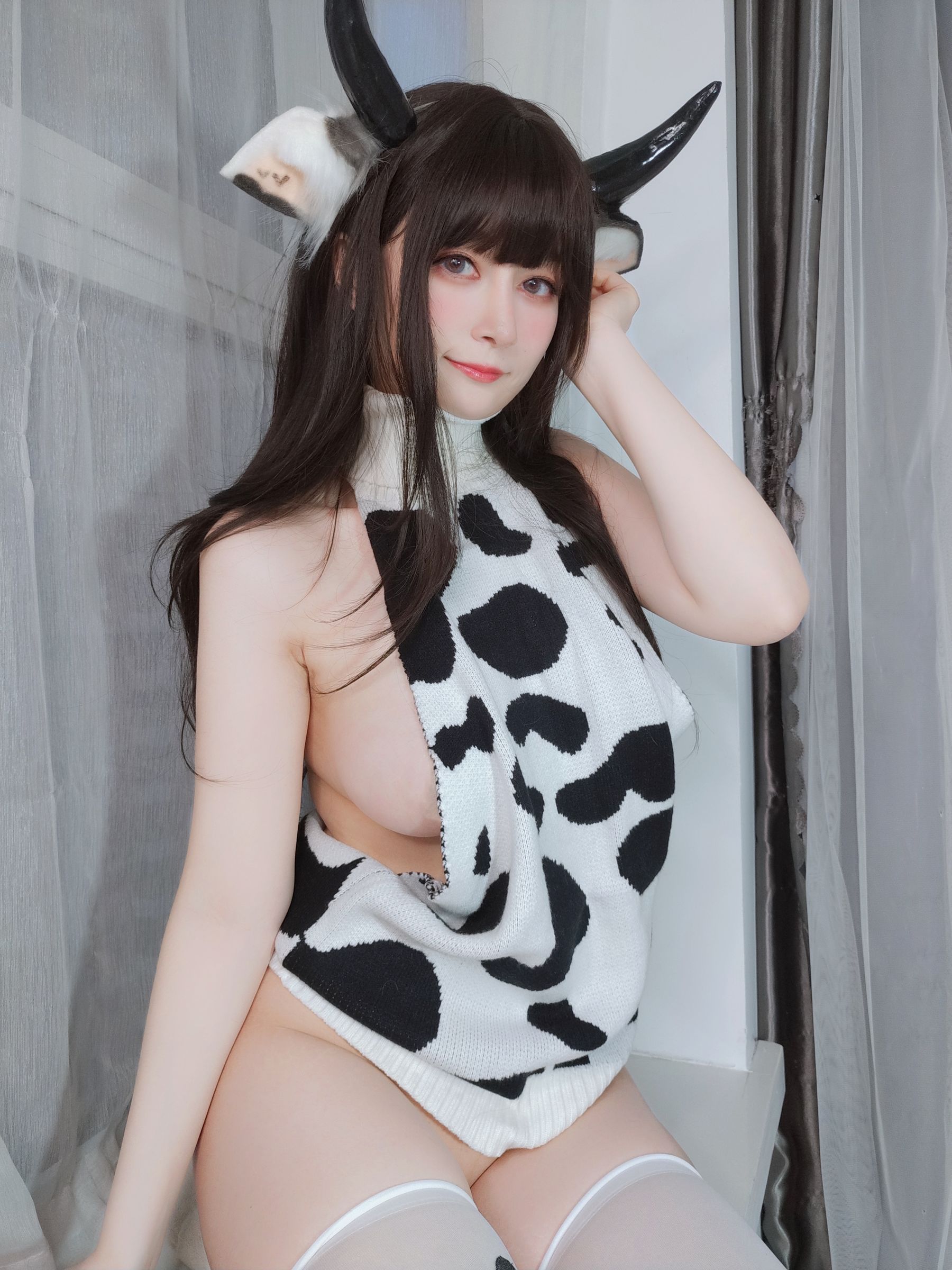 [福利COS] Coser小姐姐白银 - 可爱的奶牛1